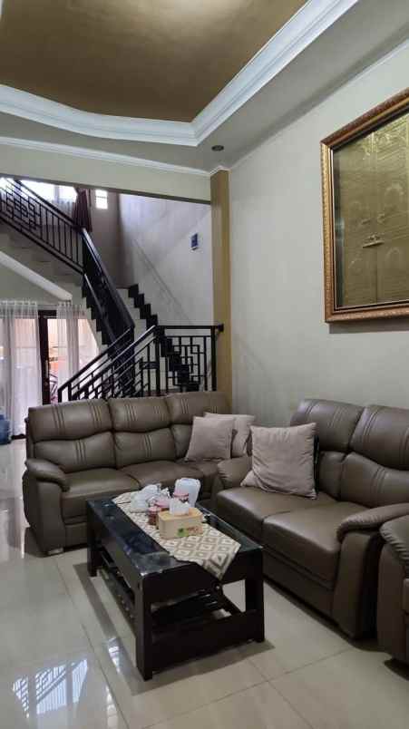 dijual rumah kota bandung jl kembar mas