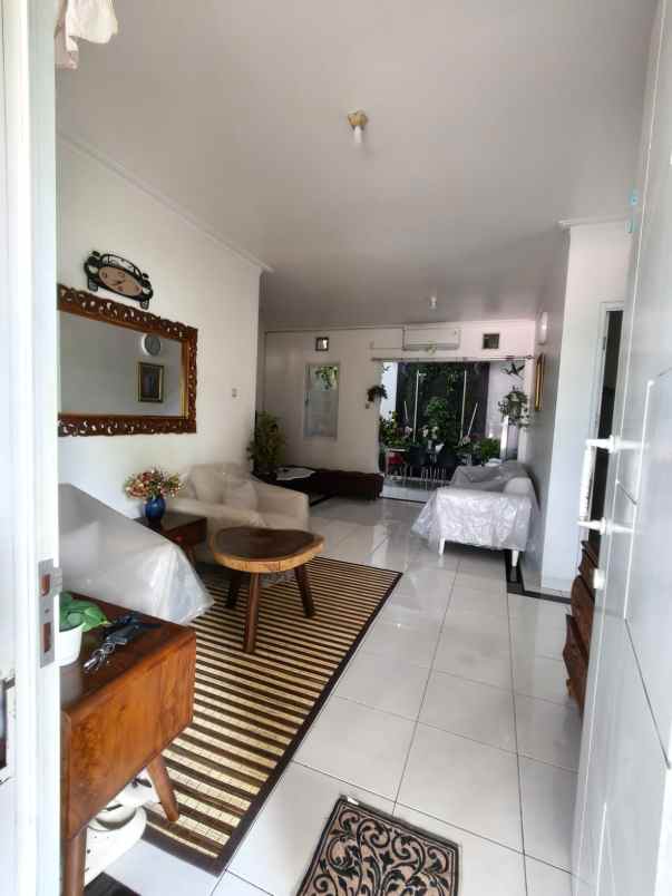 dijual rumah kota wisata cibubur