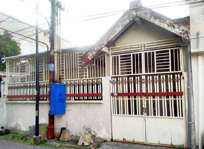 dijual rumah lebak arum