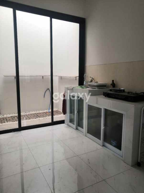 dijual rumah lebak jaya