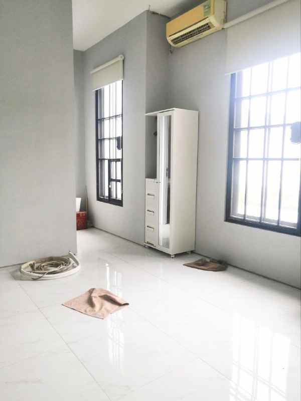 dijual rumah lebak jaya