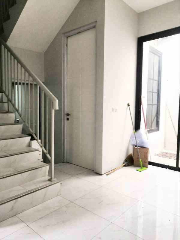 dijual rumah lebak jaya