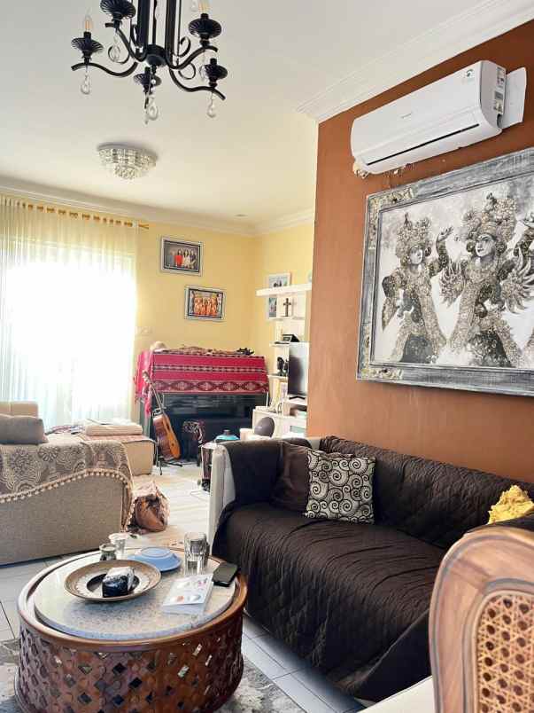 dijual rumah legenda wisata cibubur