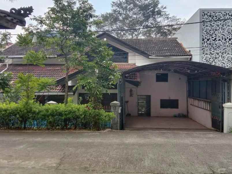 dijual rumah lembah bajuri