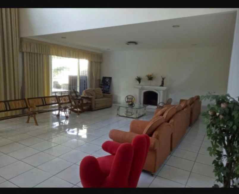 dijual rumah lembang