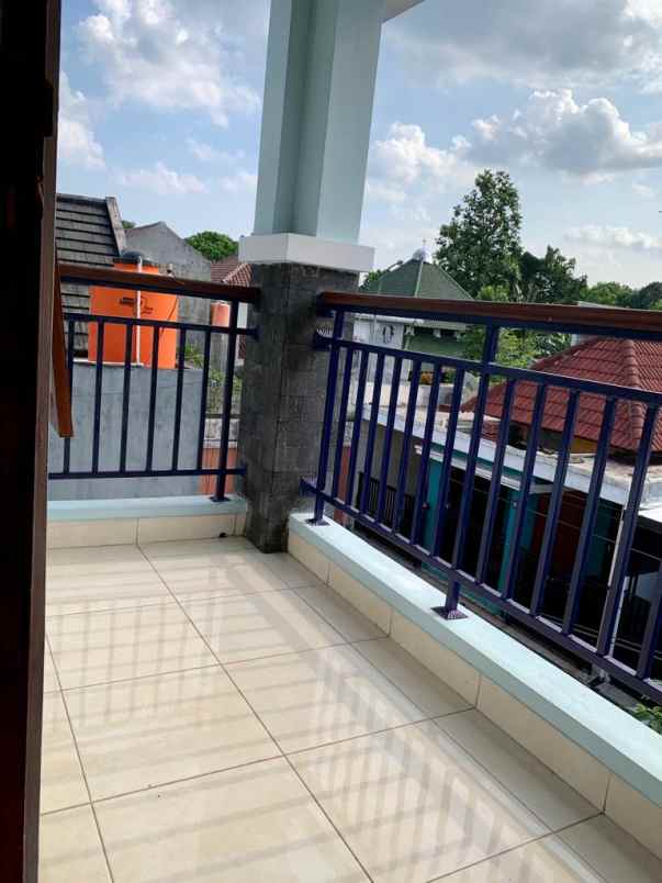 dijual rumah lokasi perum harmoni alam