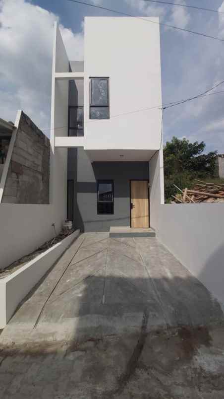 dijual rumah manunggal