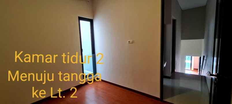 dijual rumah manyar jaya