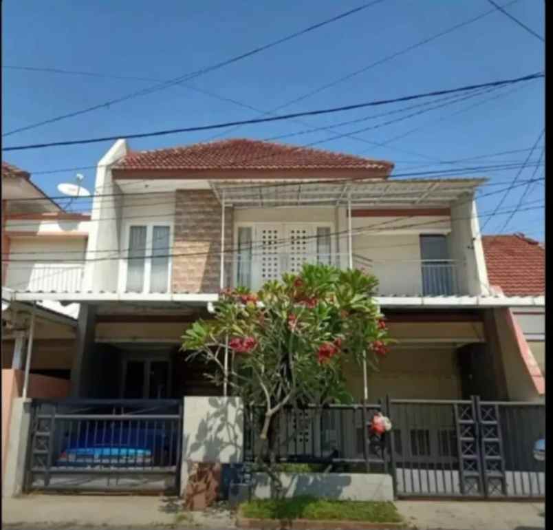 dijual rumah manyar jaya