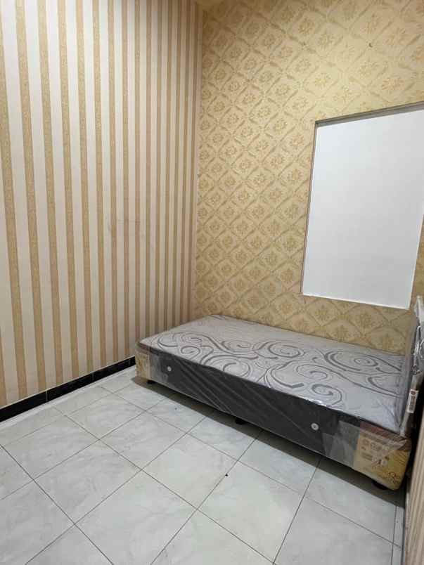 dijual rumah medokan