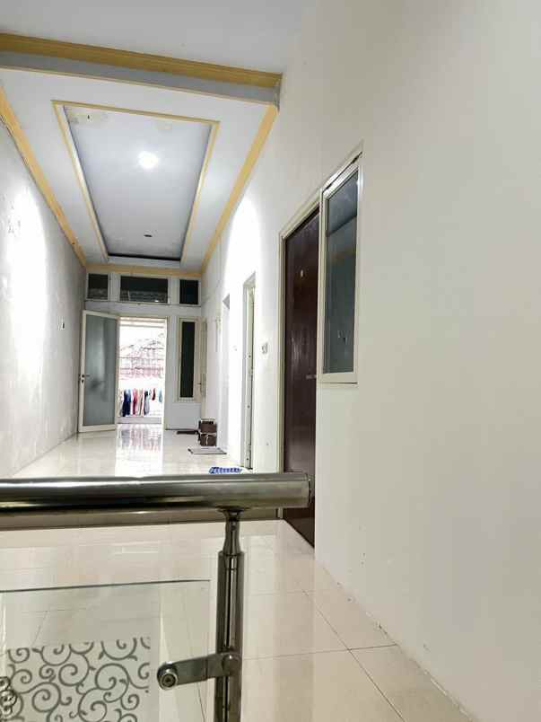 dijual rumah medokan