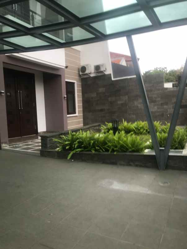 dijual rumah mendawai