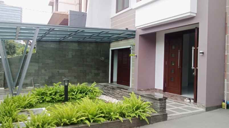 dijual rumah mendawai