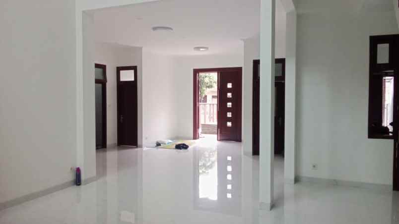 dijual rumah mendawai