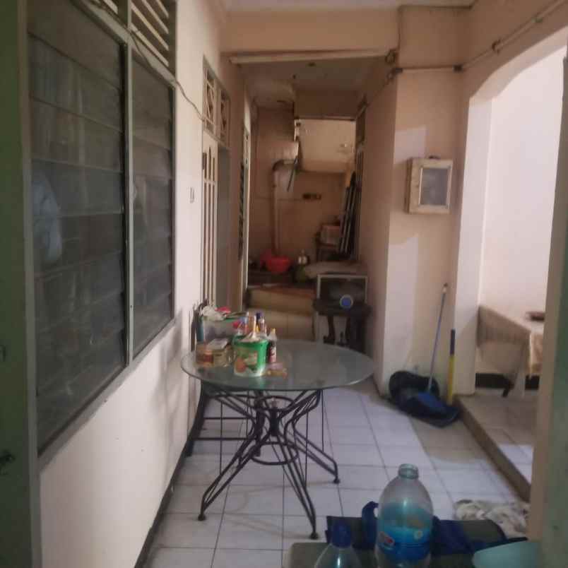 dijual rumah meruya