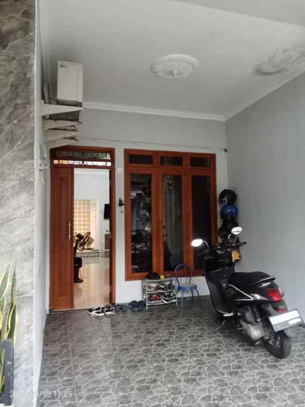 dijual rumah minomartani