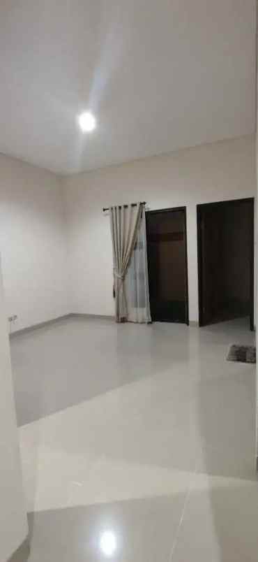 dijual rumah mungil di bintaro terrace dalam cluster