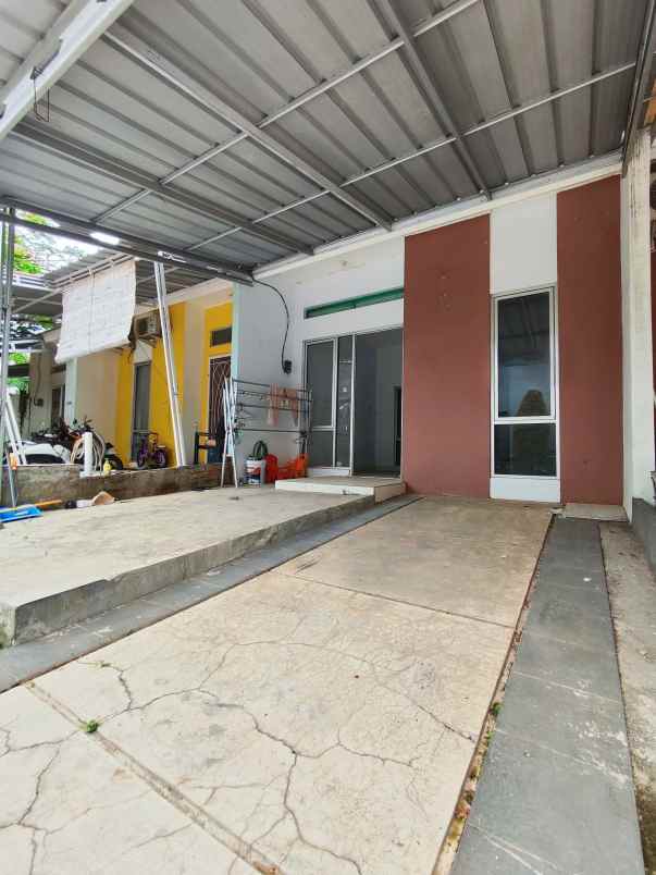 dijual rumah mutiara gading city