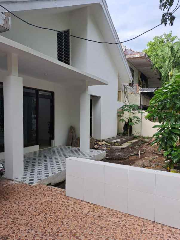 dijual rumah ngagel jaya utara gubeng