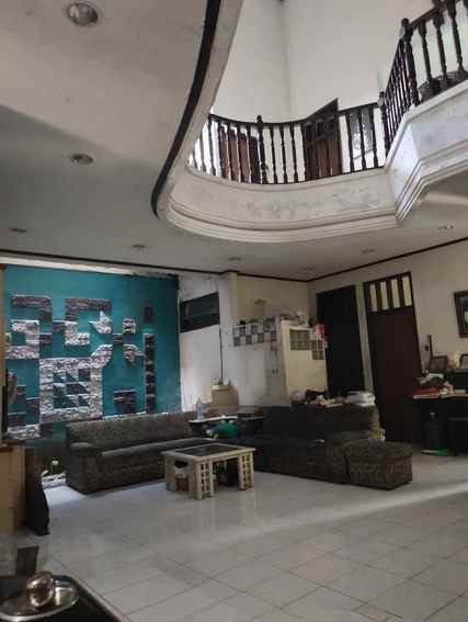 dijual rumah ngagel tama