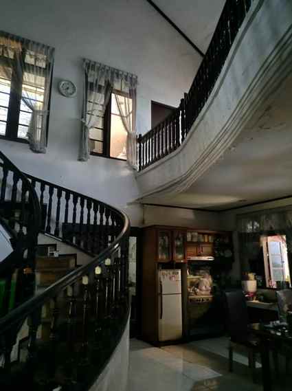 dijual rumah ngagel tama