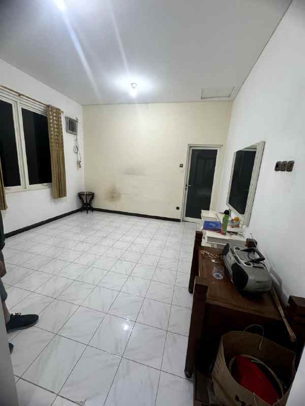 dijual rumah nirwana eksekutif