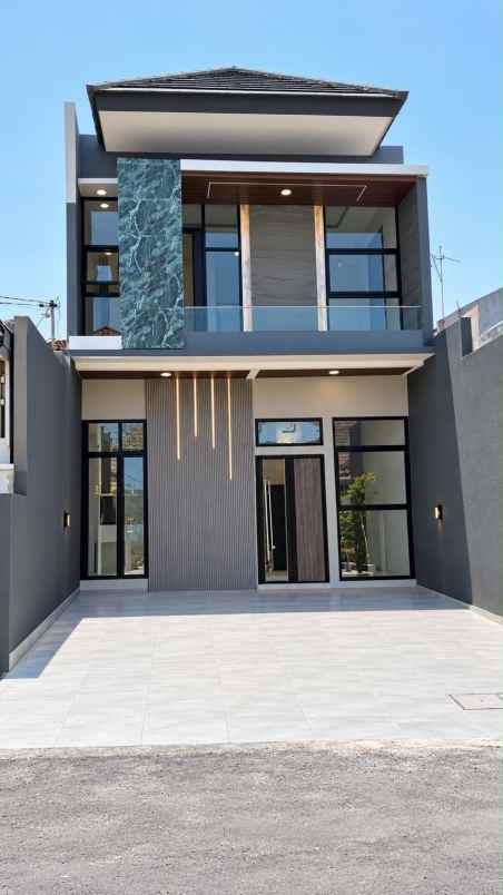 dijual rumah nirwana eksekutif