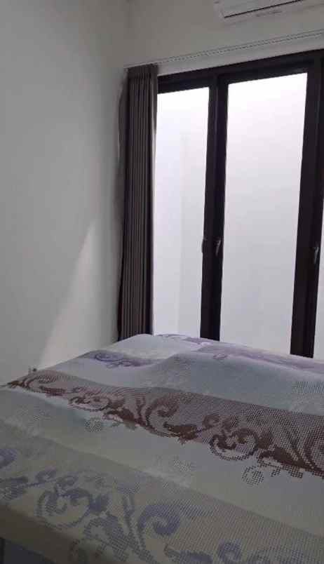 dijual rumah pakuwon city