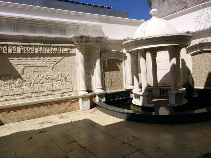 dijual rumah pakuwon city laguna