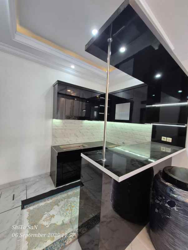 dijual rumah pancoran mas depok