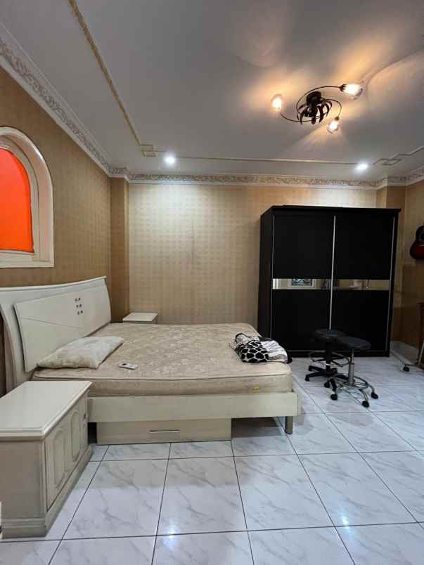 dijual rumah pantai indah kapuk jakarta