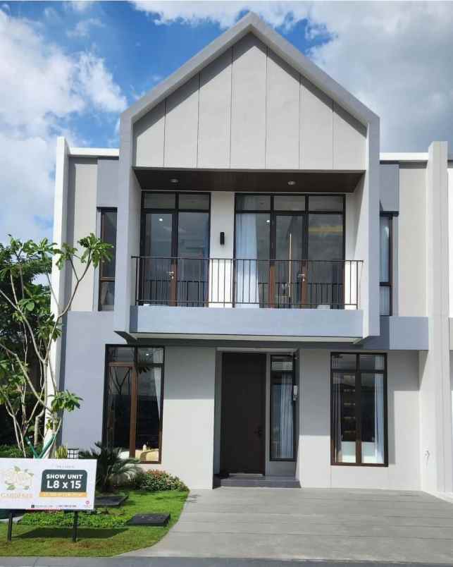 dijual rumah paramount petals tangerang