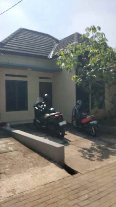 dijual rumah parung bogor