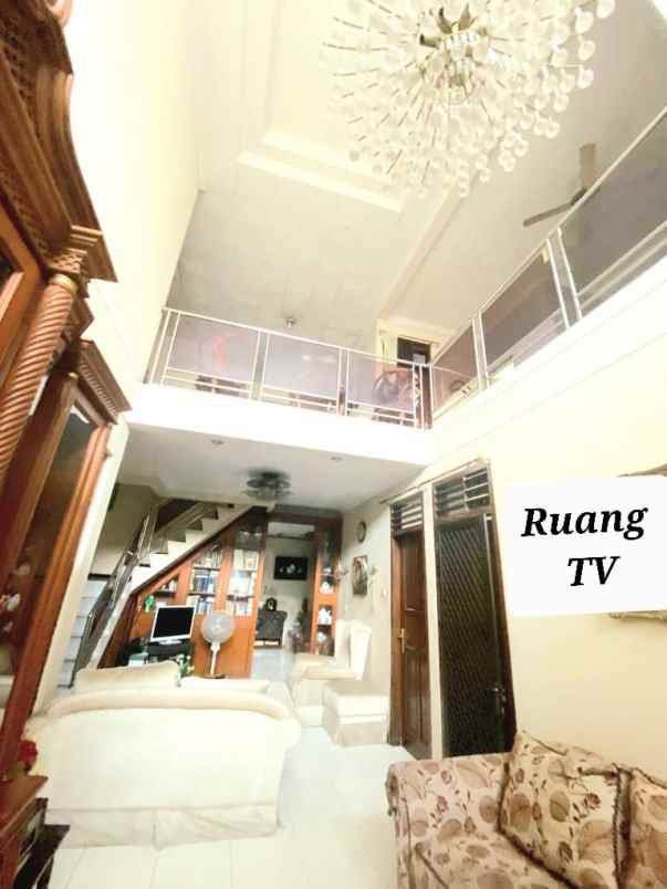 dijual rumah pasar minggu