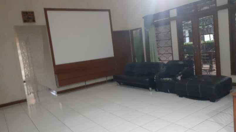 dijual rumah pasirkaliki