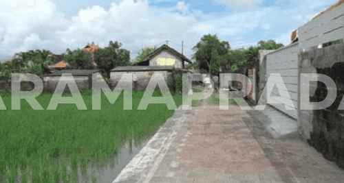 dijual rumah pemaron munggu