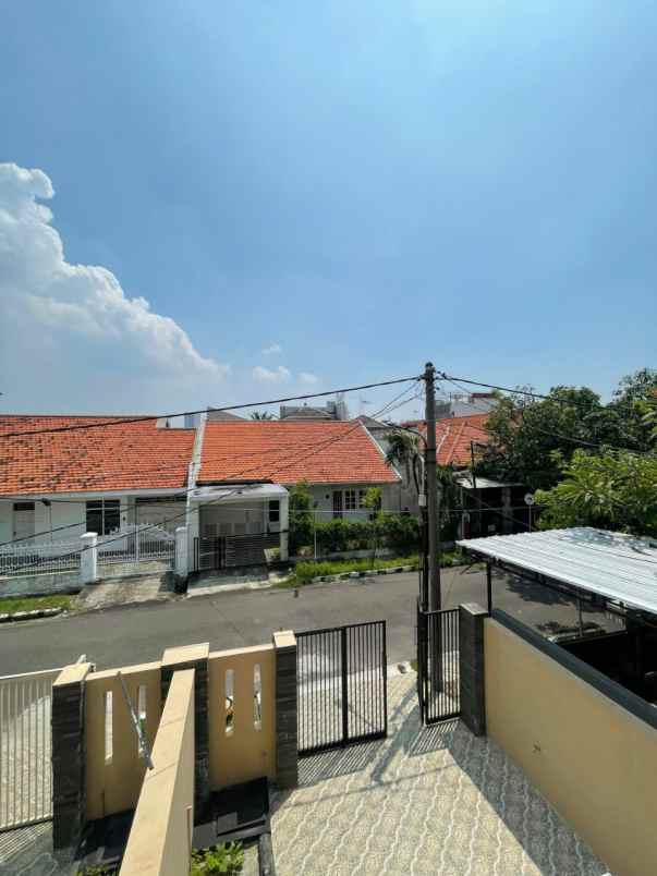 dijual rumah penjaringan asri