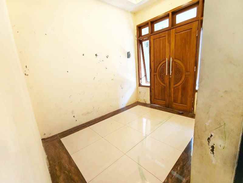 dijual rumah penjaringan sari