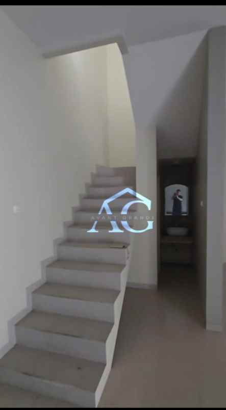 dijual rumah permata royal garden