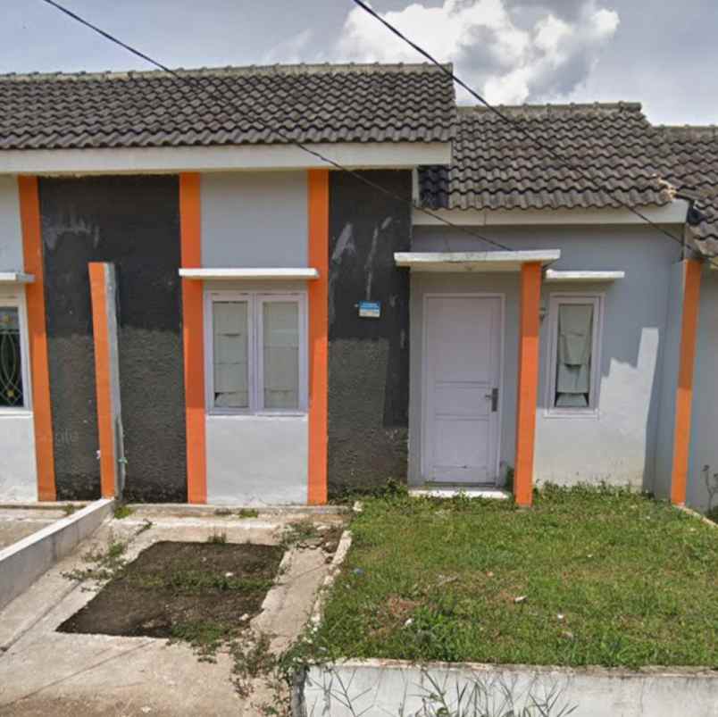 dijual rumah perum griya intiland asri