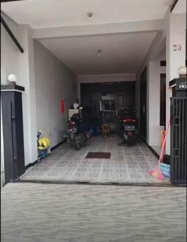 dijual rumah perum kawaluyaan bandung