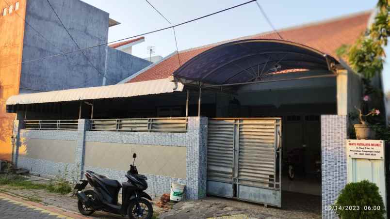 dijual rumah perum pongangan indah manyar gresik