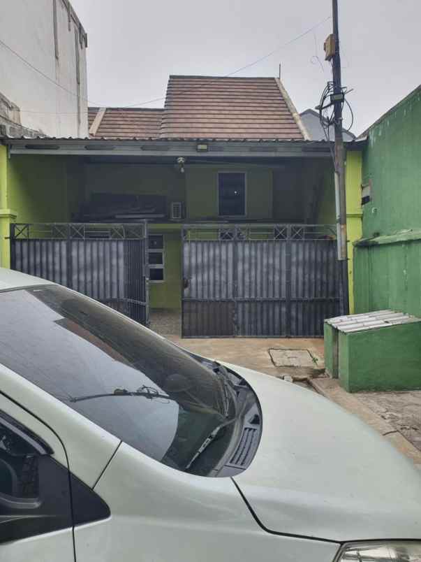 dijual rumah perumahan cluster kuta