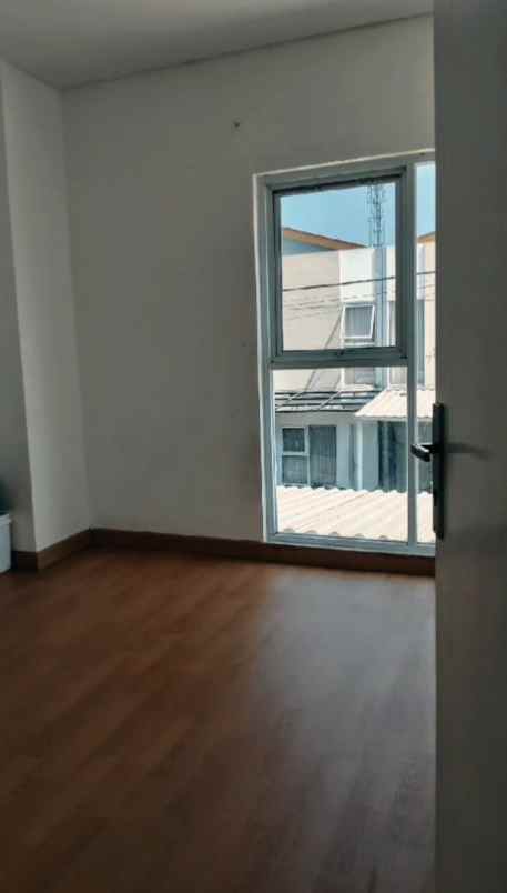 dijual rumah perumahan de sangkanhurip