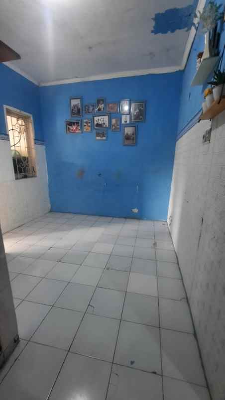 dijual rumah perumahan graha permata