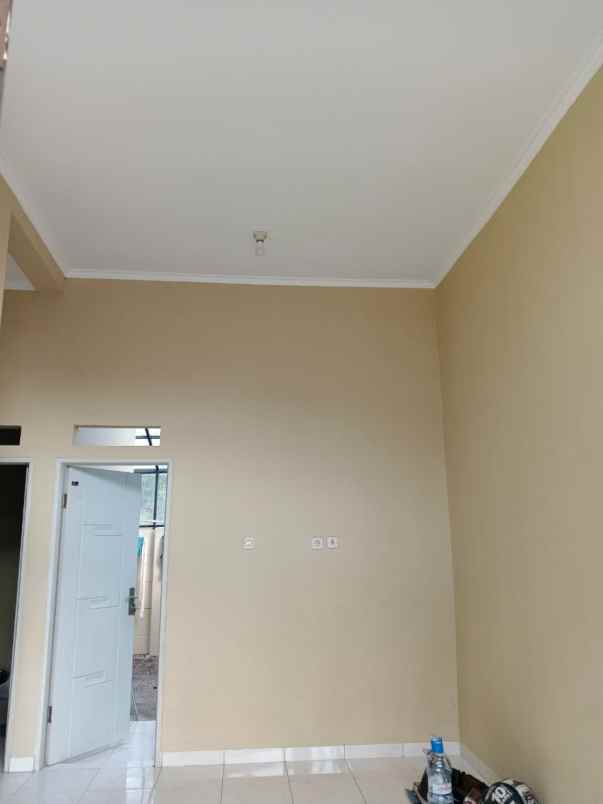 dijual rumah perumahan grand valley