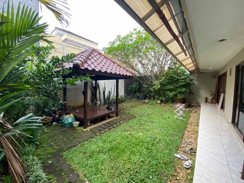 dijual rumah perumahan grand wisata