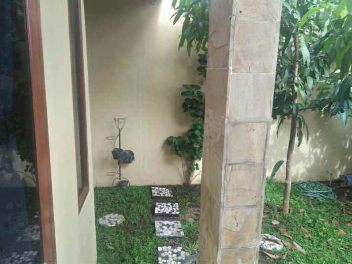 dijual rumah perumahan kraton harmoni