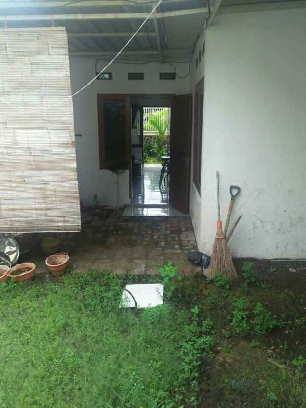 dijual rumah perumahan kraton harmoni