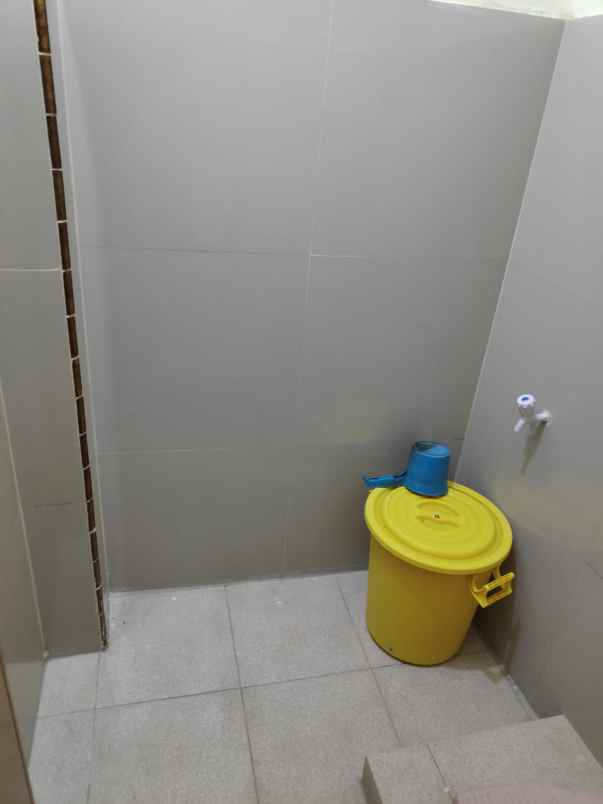 dijual rumah perumahan permata hijau